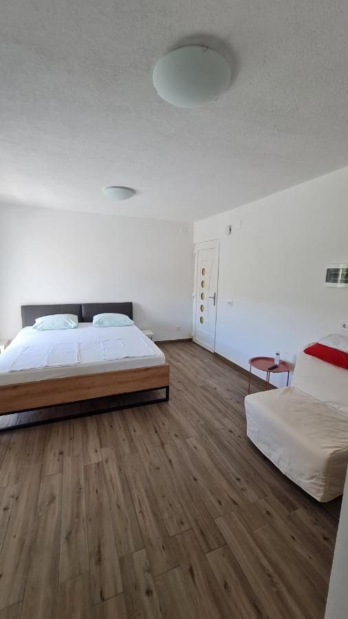 Apartmani Mlinar - Studio Apartment Grebaštica Exteriör bild